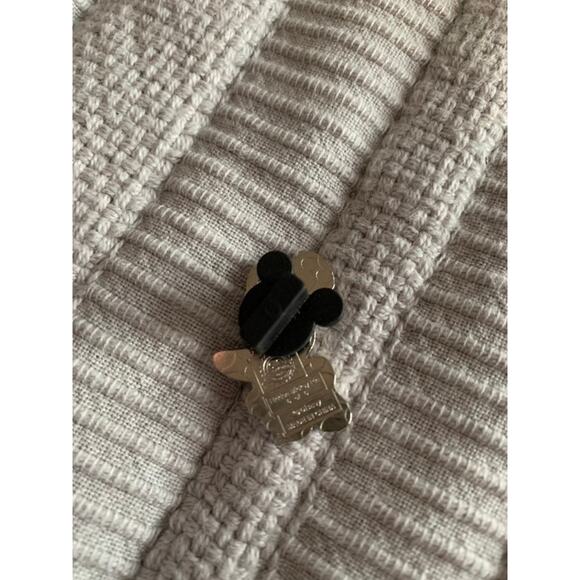 Captain Hook Hidden Mickey Peter Pan Disney Trading Pin - Picture 2 of 2